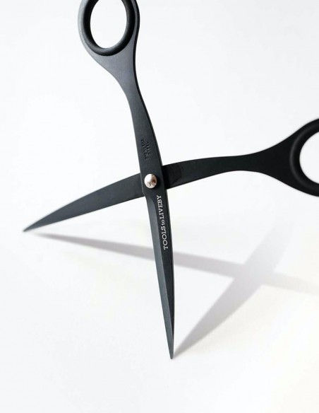 Forbici 6.5" Black Tools to Liveby in acciaio inossidabile dettaglio