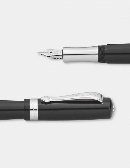 Penna stilografica Kaweco serie Student Black dettagli punta e tappo