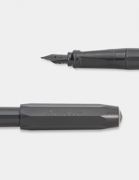 Penna stilografica Kaweco Perkeo colore nero all black dettaglio punta