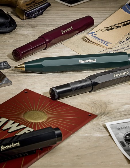 Penna Stilografica Classic Sport Kaweco colore Bordeaux - Ambientazione