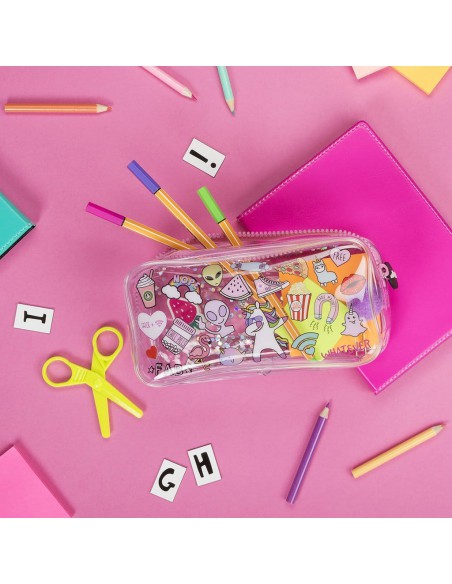 astuccio trasparente liquido con glitter TEEN DOODLES 2 ambientazione in fucsia