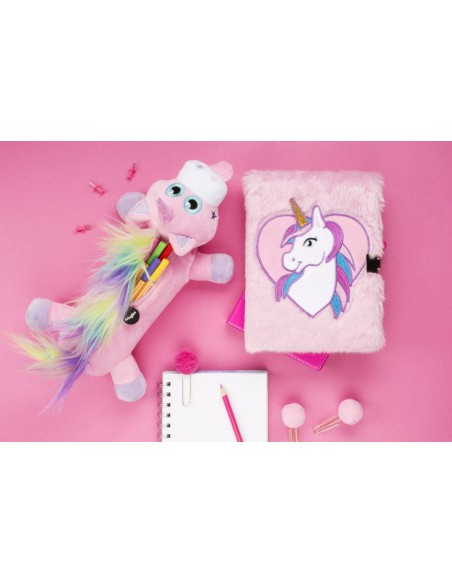 astuccio grande peluche unicorno RAINBOW UNICORN PINK ambientazione in fucsia